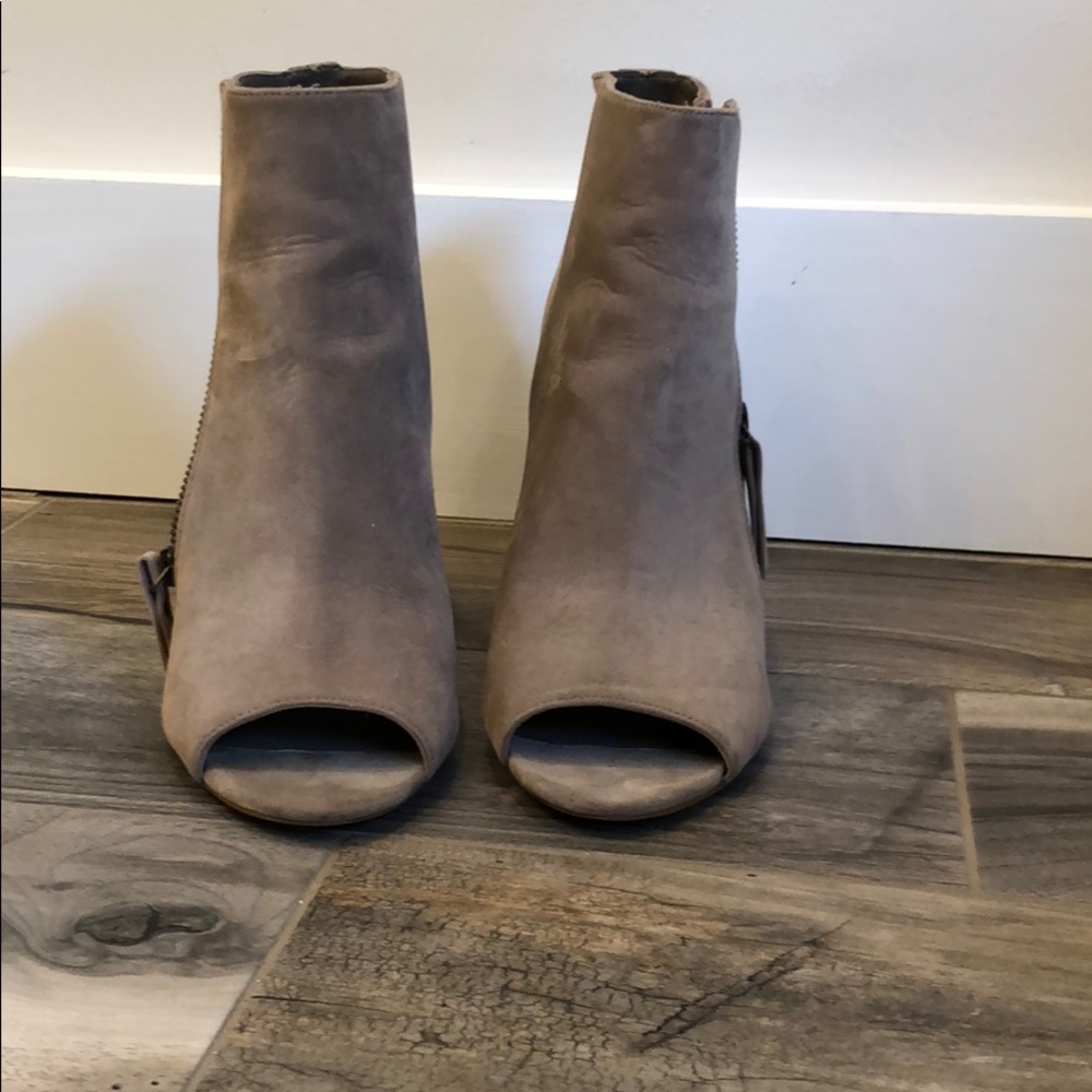 Steve Madden heels!